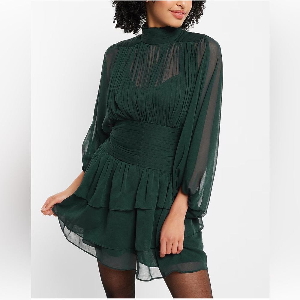 BRAND NEW Express Mock Neck Pleated Waist Tiered Ruffle Mini Dress Green 0